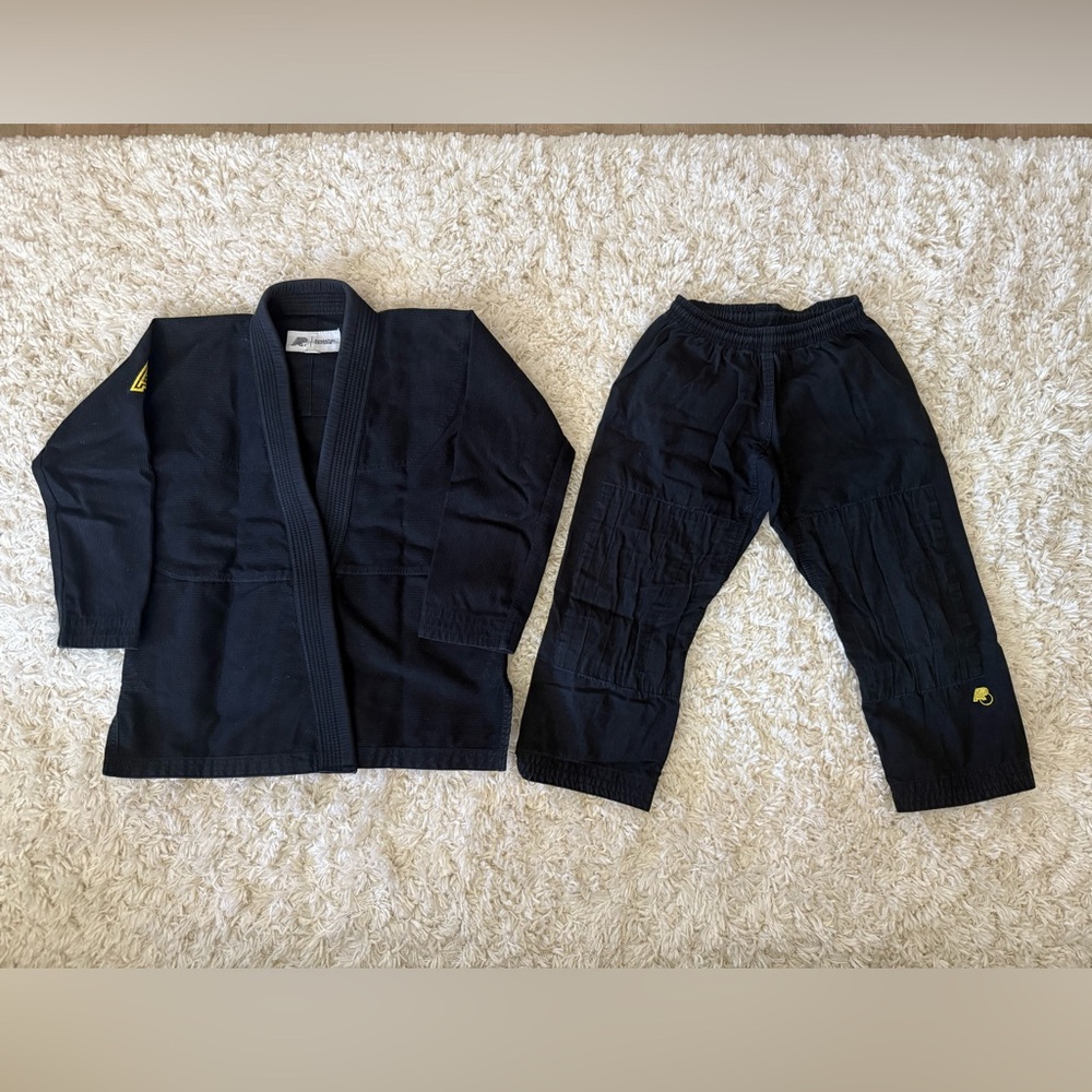 Albino and Preto Essential Uniform Gi M3